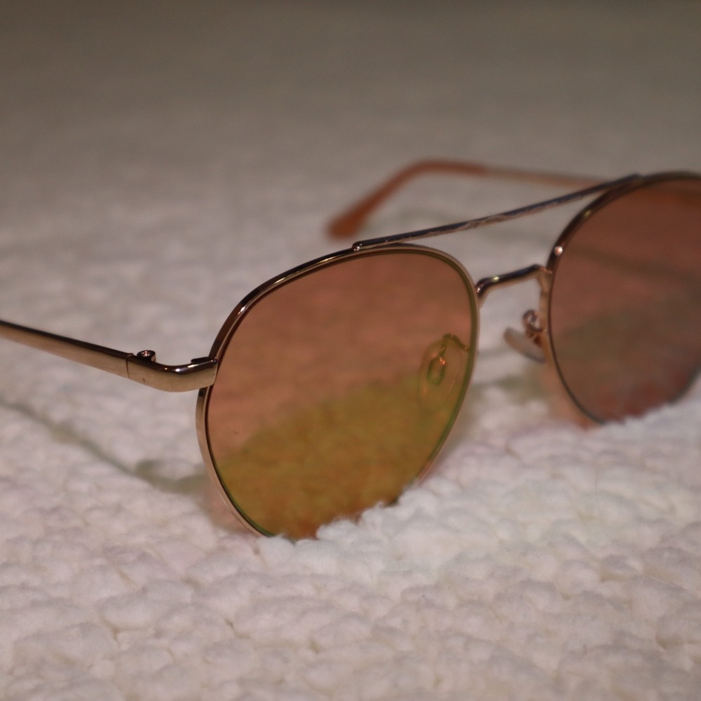 Sunglass Set - Picture 2 of 5